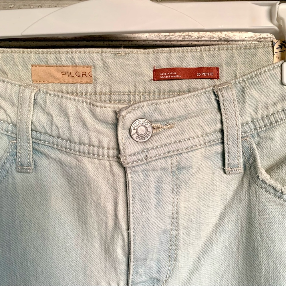 Pilcro Mid-Rise Slim Boyfriend Jeans - Picture 8 of 13